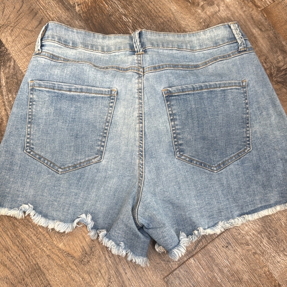 Rewash Ripped Denim Shorts Super High Rise Vintage Reunion size 9/29 - Picture 7 of 9